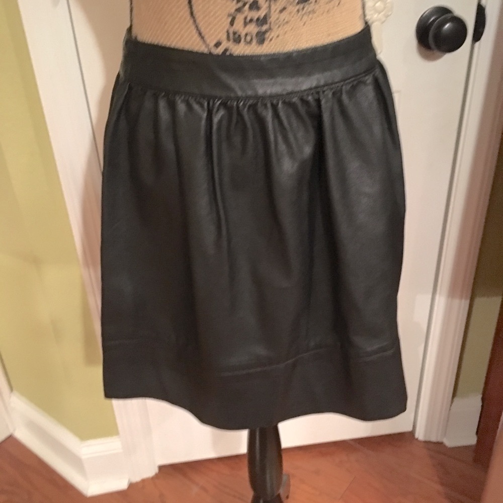 ✔️ NWT  Rue 21  Super Sexy faux Black leather skirt size Small 💐